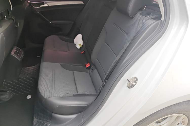 Used Volkswagen Golf 2018 1.6L Automatic Comfort Model Left Rear Seat