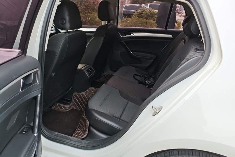 Used Volkswagen Golf 2018 230TSI Automatic Comfort Model Left Rear Seat