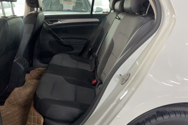 Used Volkswagen Golf 2018 1.6L Automatic Comfort Model Left Rear Seat