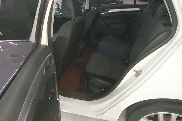 Used Volkswagen Golf 2018 1.6L Automatic Comfort Model Left Rear Seat