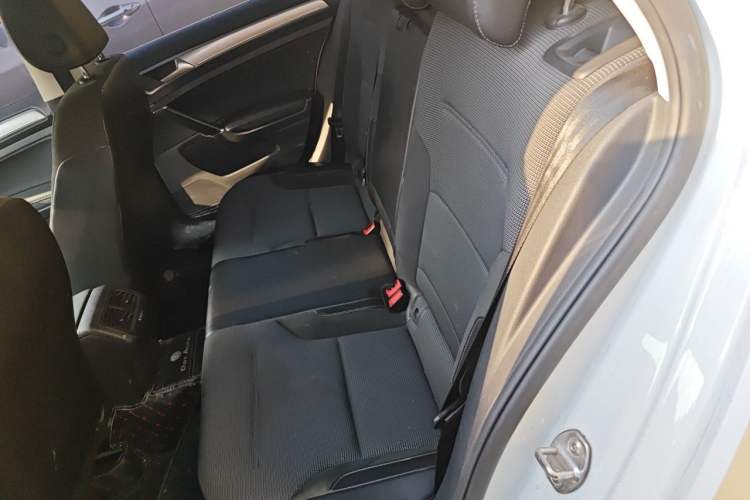 Used Volkswagen Golf 2018 230TSI Automatic Comfort Model Left Rear Seat