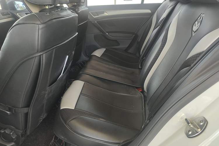 Used Volkswagen Golf 2018 230TSI Automatic Comfort Model Left Rear Seat