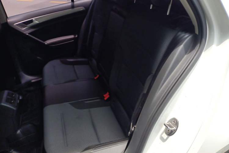 Used Volkswagen Golf 2018 1.6L Automatic Comfort Model Left Rear Seat