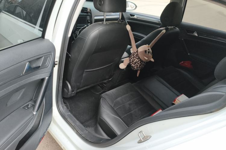 Used Volkswagen Golf 2018 230TSI Automatic Luxury Version Left Rear Seat