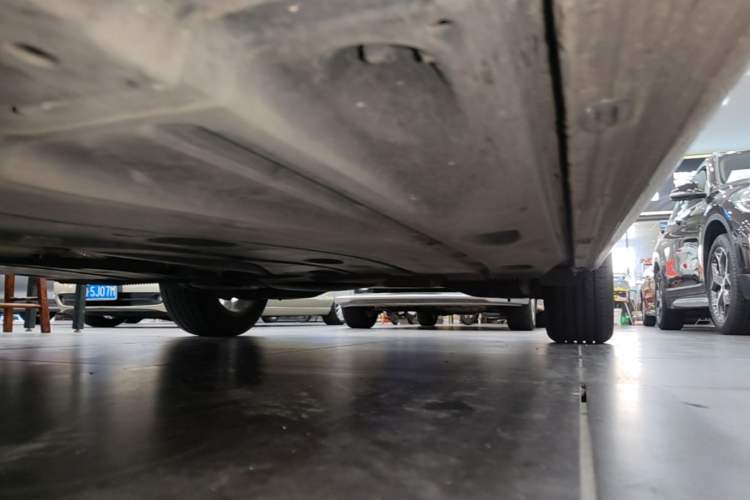Used Volkswagen Golf 2018 230TSI Automatic Comfort Model Left Side Sill