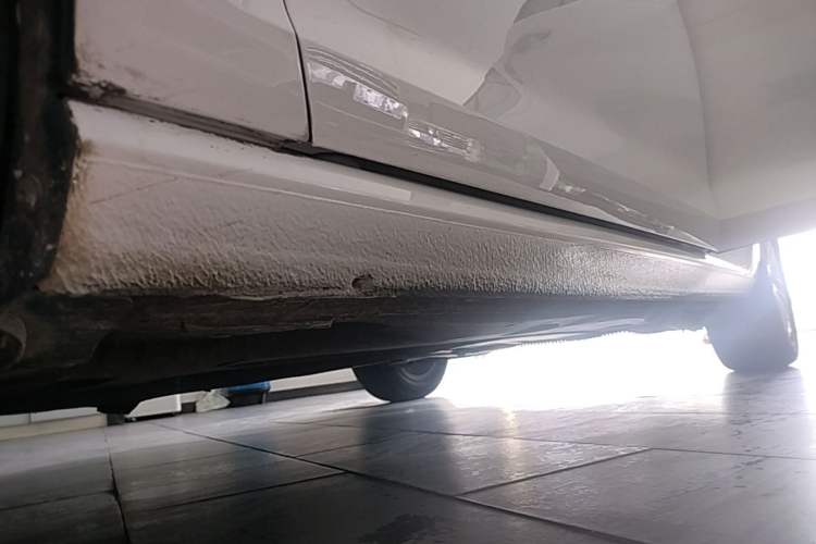 Used Volkswagen Golf 2018 230TSI Automatic Comfort Model Left Side Sill
