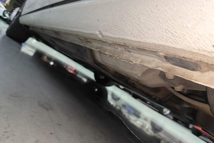 Used Volkswagen Golf 2018 230TSI Automatic Luxury Version Left Side Sill