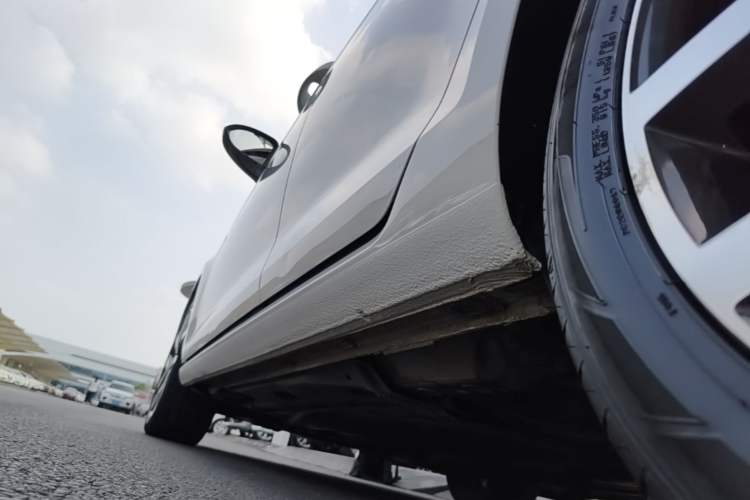 Used Volkswagen Golf 2018 230TSI Automatic Luxury Version Left Side Sill