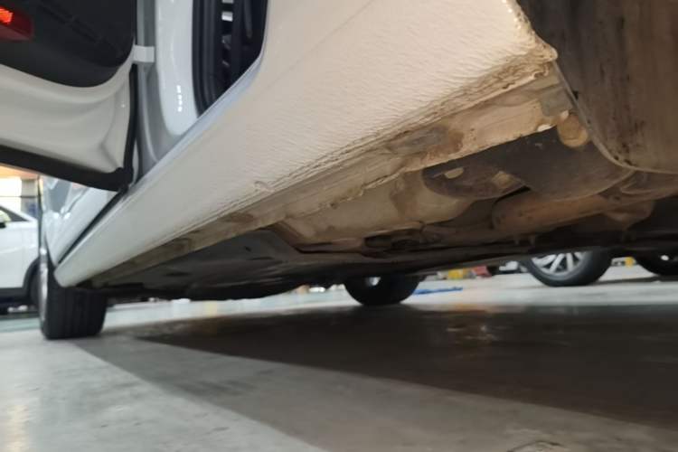 Used Volkswagen Golf 2018 1.6L Automatic Comfort Model Left Side Sill