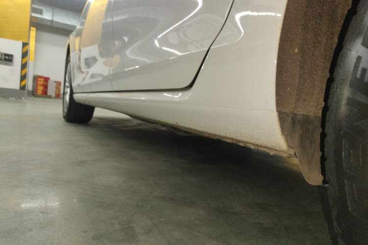 Used Volkswagen Golf 2018 230TSI Automatic Comfort Model Left Side Sill