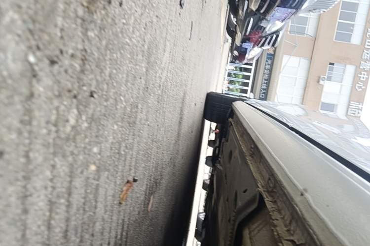 Used Volkswagen Golf 2018 230TSI Automatic Comfort Model Left Side Sill
