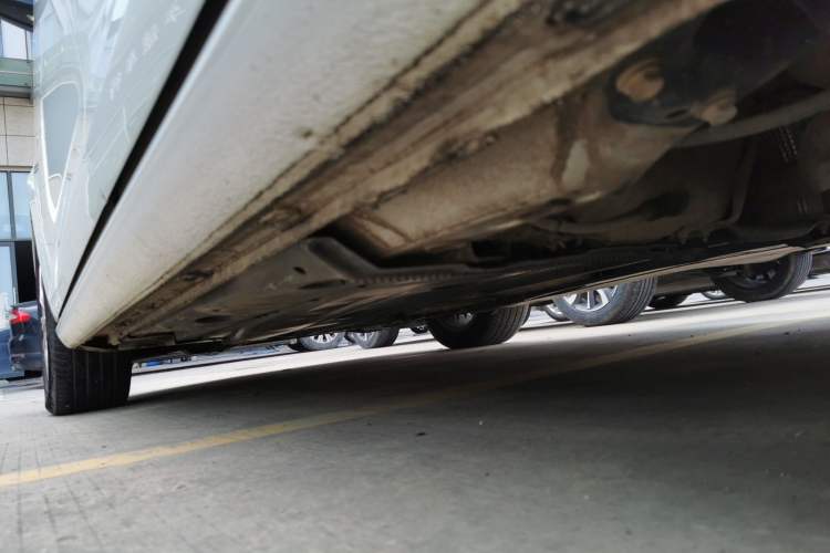 Used Volkswagen Golf 2018 230TSI Automatic Comfort Model Left Side Sill