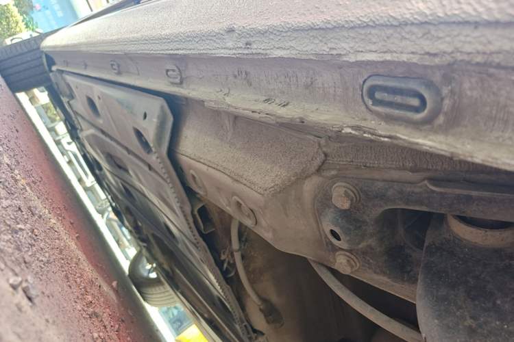 Used Volkswagen Golf 2018 230TSI Automatic Luxury Version Left Side Sill