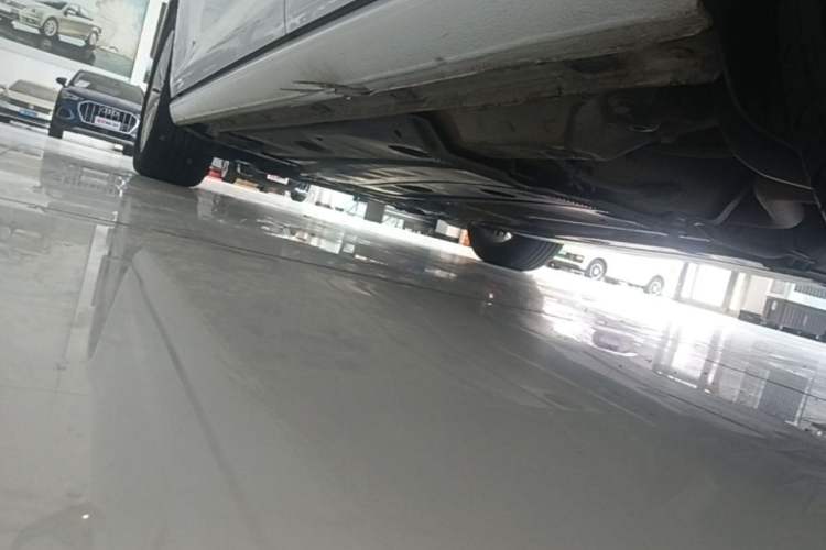 Used Volkswagen Golf 2018 230TSI Automatic Comfort Model Left Side Sill