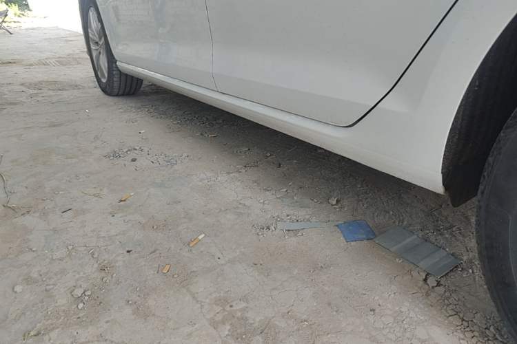 Used Volkswagen Golf 2018 230TSI Automatic Comfort Model Left Side Sill