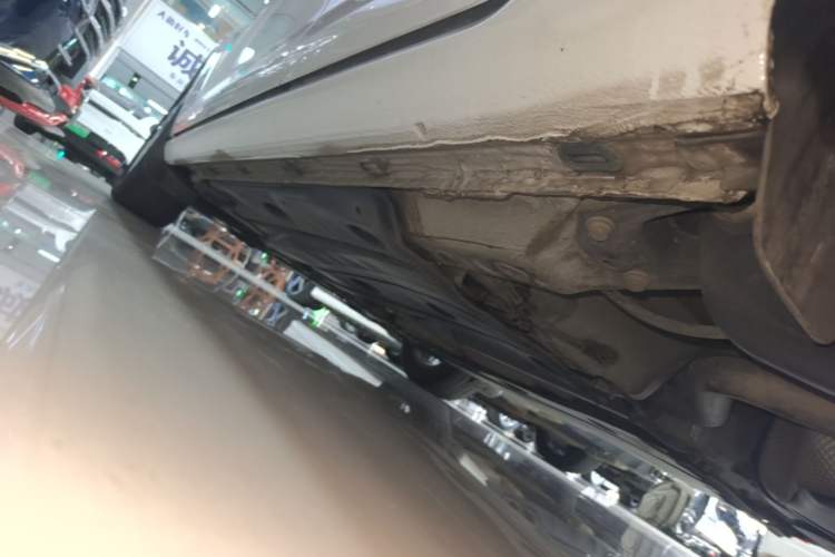Used Volkswagen Golf 2018 230TSI Automatic Comfort Model Left Side Sill
