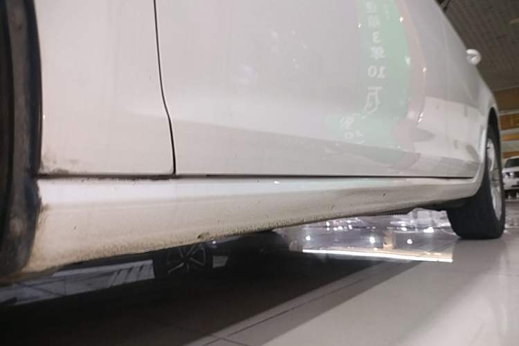 Used Volkswagen Golf 2018 230TSI Automatic Comfort Model Left Side Sill