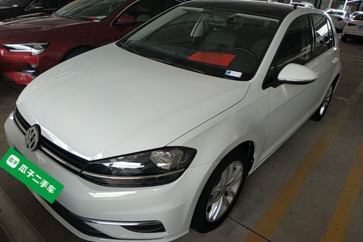 Used Volkswagen Golf 2018 230TSI Automatic Comfort Model Guazi used car, China used car export, Used car for sale, Used  cars, Cheapest cars for sale