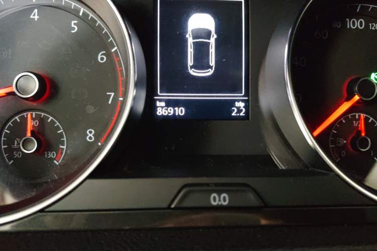 Used Volkswagen Golf 2018 230TSI Automatic Comfort Model Odometer Close Up
