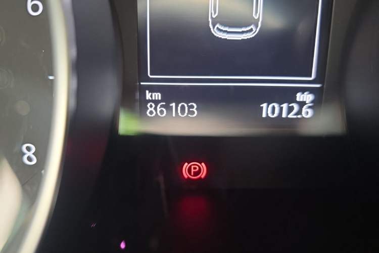 Used Volkswagen Golf 2018 280TSI Automatic R-Line Model Odometer Close Up