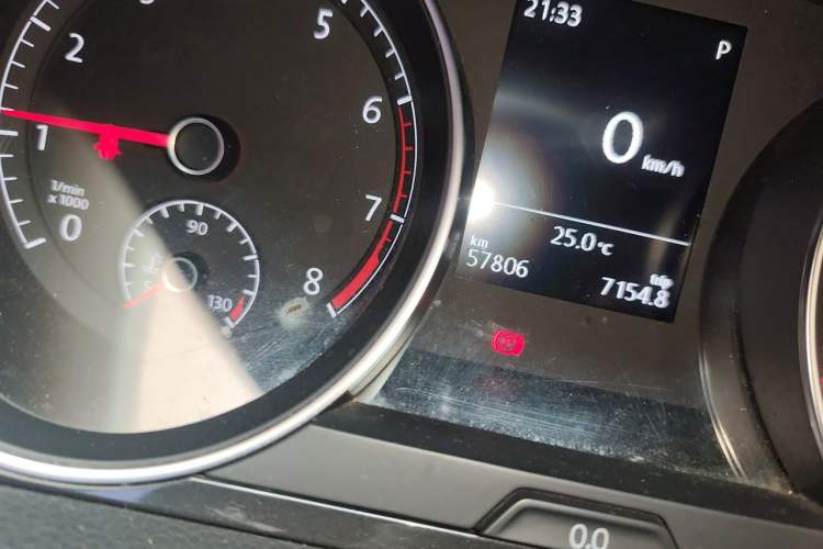 Used Volkswagen Golf 2018 1.6L Automatic Comfort Model Odometer Close Up