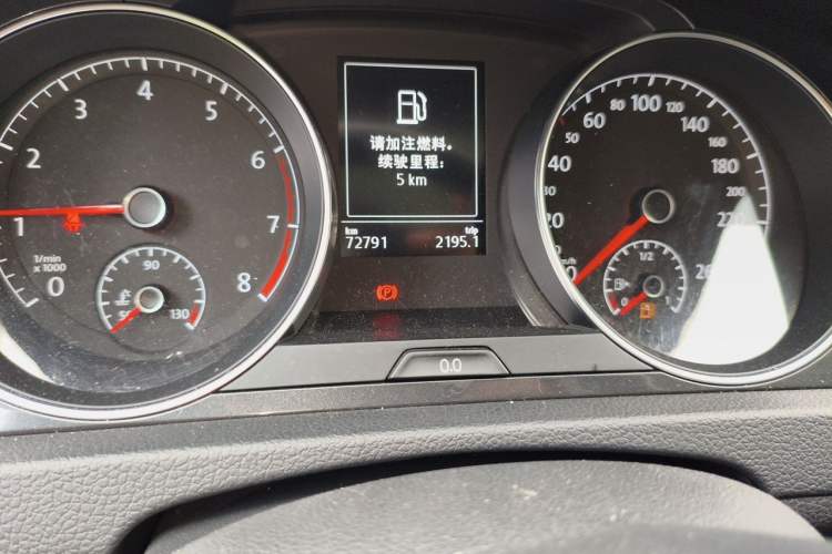 Used Volkswagen Golf 2018 1.6L Automatic Comfort Model Odometer Close Up