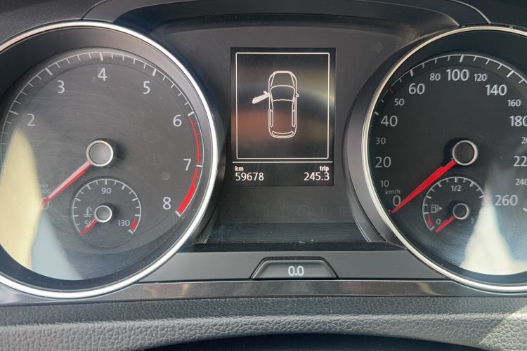 Used Volkswagen Golf 2018 230TSI Automatic Luxury Version Odometer Close Up