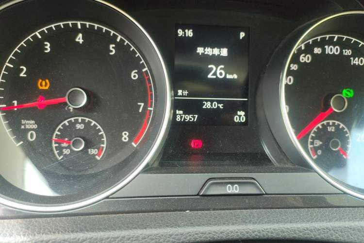 Used Volkswagen Golf 2018 230TSI Automatic Luxury Version Odometer Close Up