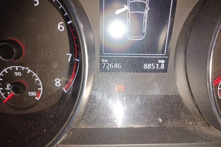 Used Volkswagen Golf 2018 1.6L Automatic Comfort Model Odometer Close Up