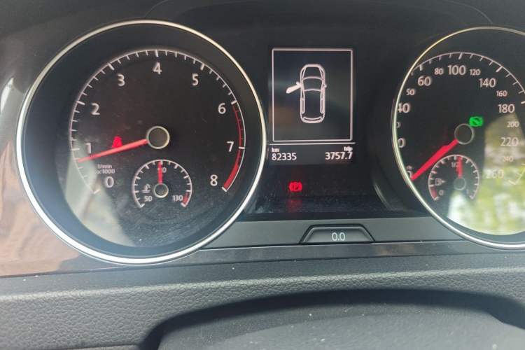 Used Volkswagen Golf 2018 1.6L Automatic Comfort Model Odometer Close Up