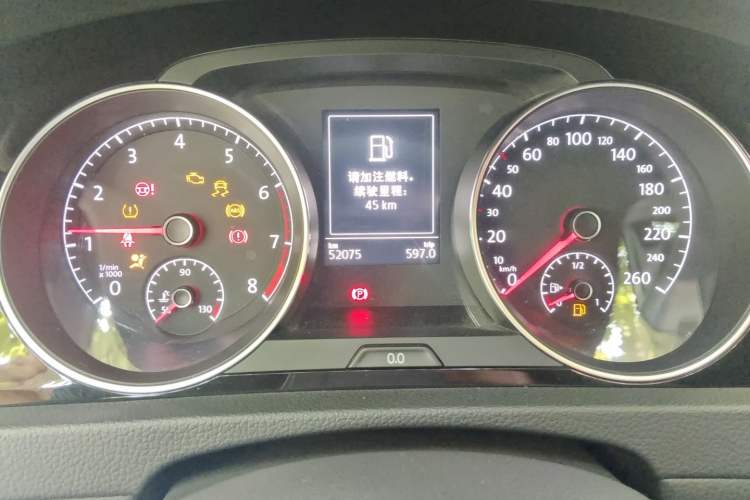 Used Volkswagen Golf 2018 280TSI Automatic R-Line Model Odometer Close Up