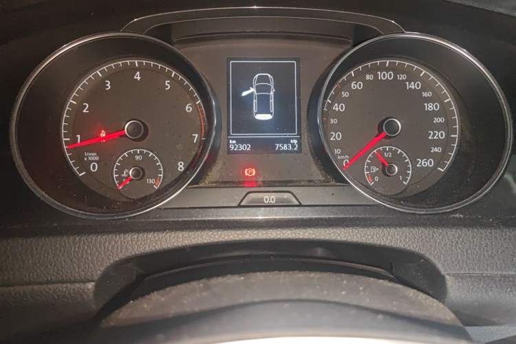 Used Volkswagen Golf 2018 1.6L Automatic Comfort Model Odometer Close Up