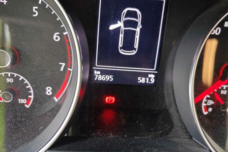 Used Volkswagen Golf 2018 280TSI Automatic R-Line Model Odometer Close Up