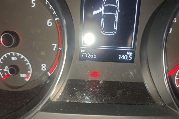 Used Volkswagen Golf 2018 280TSI Automatic R-Line Model Odometer Close Up