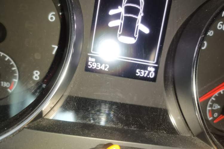 Used Volkswagen Golf 2018 230TSI Automatic Luxury Version Odometer Close Up