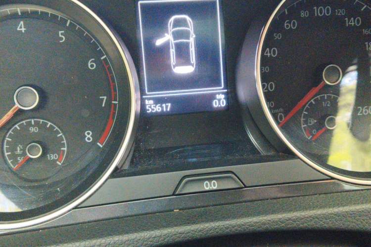 Used Volkswagen Golf 2018 230TSI Automatic Comfort Model Odometer Close Up