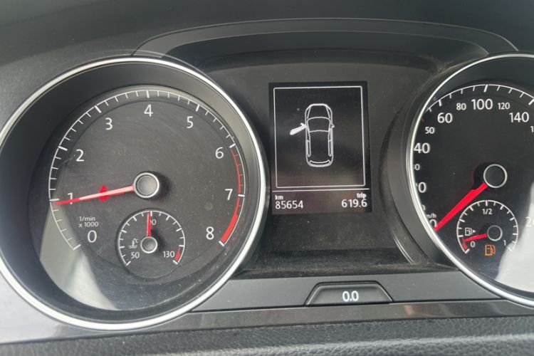 Used Volkswagen Golf 2018 230TSI Automatic Comfort Model Odometer Close Up
