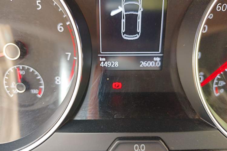 Used Volkswagen Golf 2018 280TSI Automatic R-Line Model Odometer Close Up