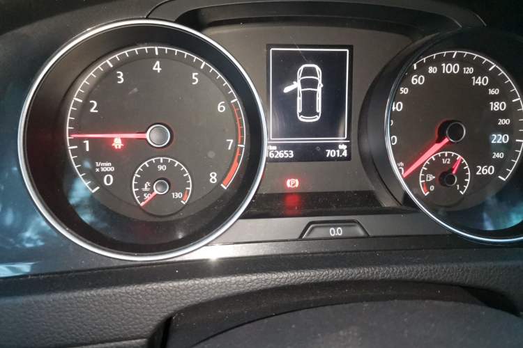 Used Volkswagen Golf 2018 230TSI Automatic Luxury Version Odometer Close Up