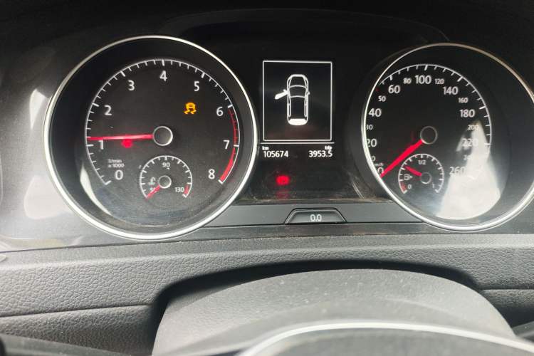 Used Volkswagen Golf 2018 1.6L Automatic Comfort Model Odometer Close Up