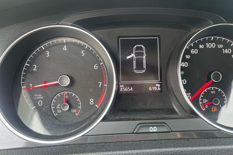 Used Volkswagen Golf 2018 230TSI Automatic Comfort Model Odometer Close Up