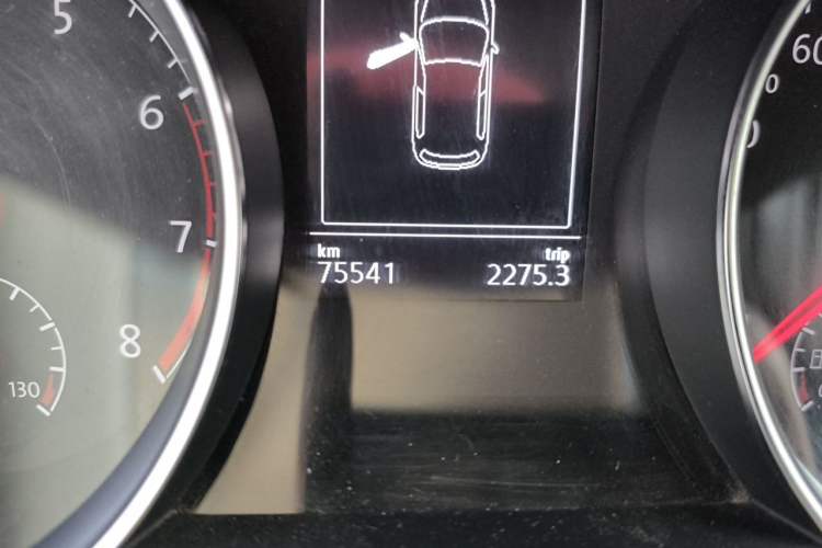 Used Volkswagen Golf 2018 1.6L Automatic Comfort Model Odometer Close Up