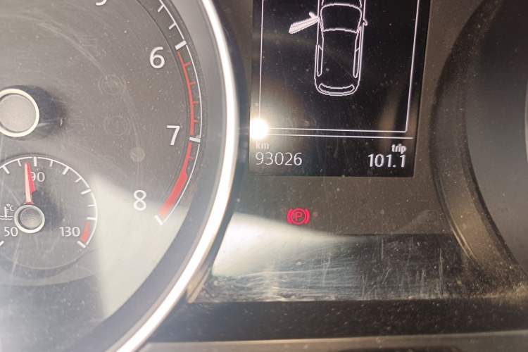 Used Volkswagen Golf 2018 280TSI Automatic R-Line Model Odometer Close Up