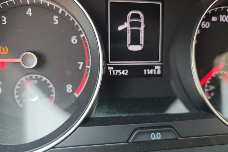 Used Volkswagen Golf 2018 230TSI Automatic Luxury Version Odometer Close Up