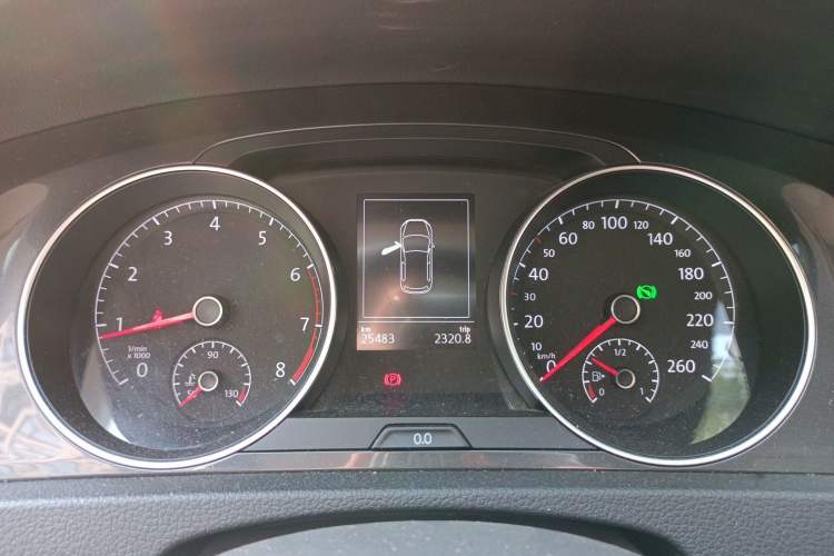 Used Volkswagen Golf 2018 1.6L Automatic Comfort Model Odometer Close Up