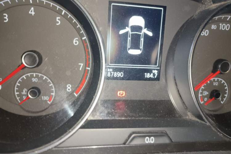 Used Volkswagen Golf 2018 230TSI Automatic Luxury Version Odometer Close Up
