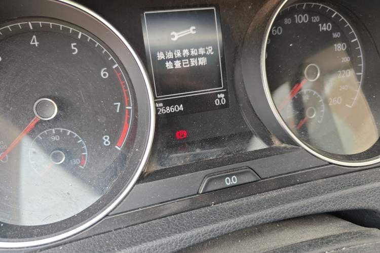 Used Volkswagen Golf 2018 230TSI Automatic Comfort Model Odometer Close Up