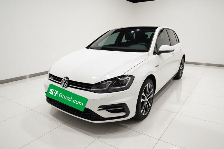 Used Volkswagen Golf 2018 280TSI Automatic R-Line Model Guazi used car, China used car export, Used car for sale, Used Volkswagen cars, Cheapest cars for sale