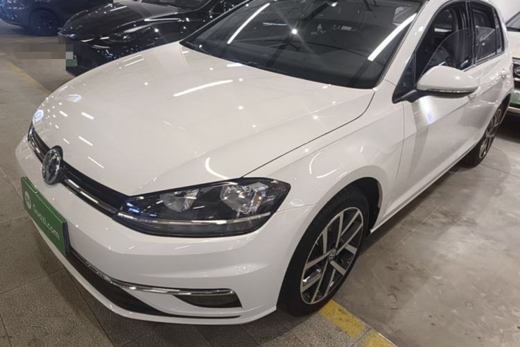 Volkswagen Golf 2018 230TSI Automatic Luxury Version usata Guazi used car, China used car export, Used car for sale, Used cars, Cheapest cars for sale
