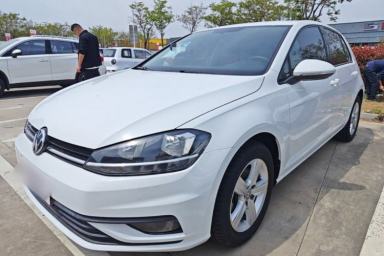 Used Volkswagen Golf 2018 1.6L Automatic Fashion Model